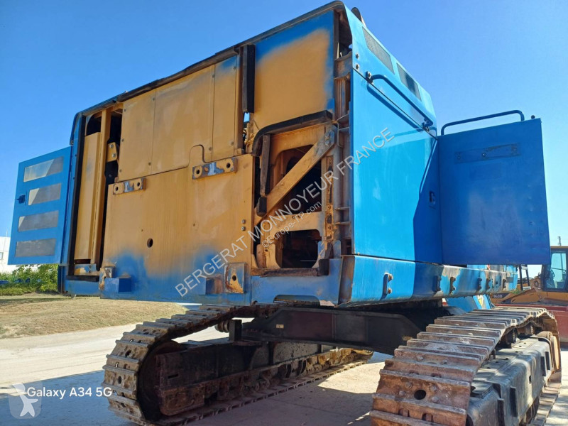 Rýpadlo Caterpillar 390F