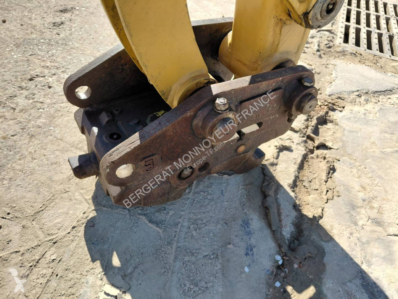 جرافة Caterpillar CR