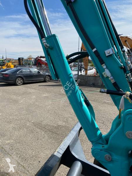 Rýpadlo Kobelco SK58/SRX-7 1er Main endommagée
