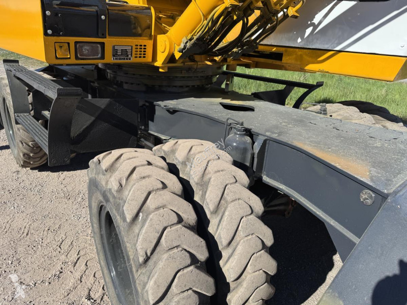 Skovl Liebherr A914B