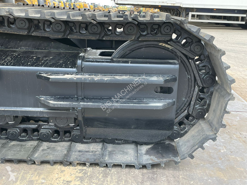 Rýpadlo JCB 245 HD LR