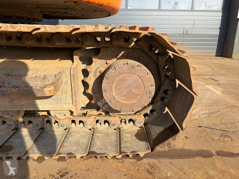 جرافة Doosan 5