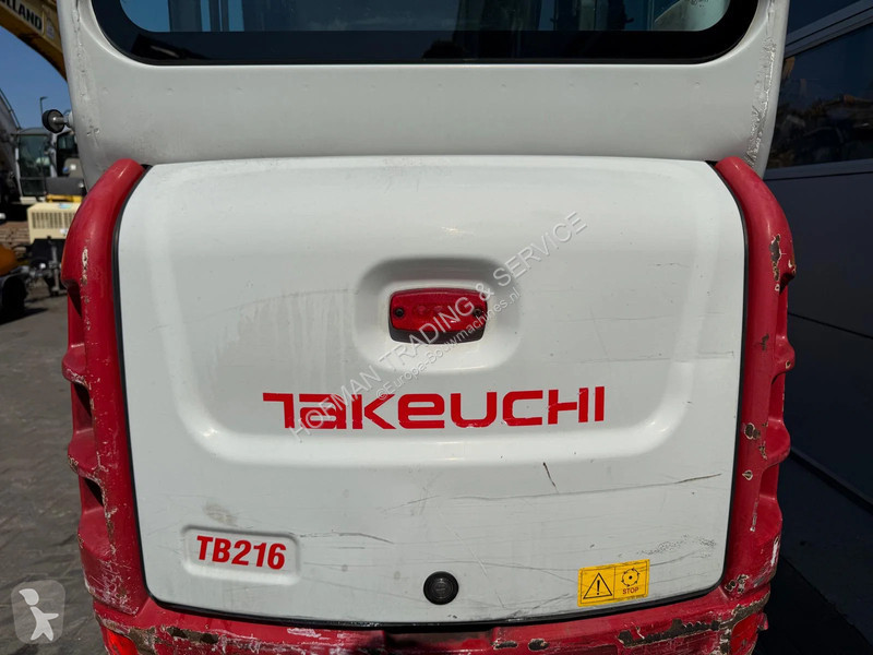 جرافة Takeuchi TB216