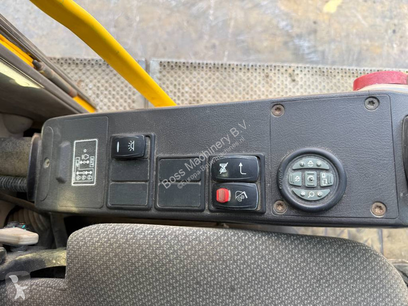 Rýpadlo Volvo EL - Quick Coupler / Hammer Lines...