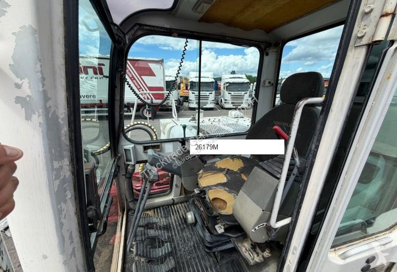 Экскаватор Takeuchi 600
