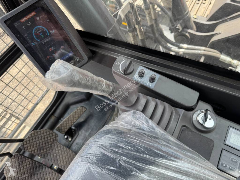 Rýpadlo Hitachi LC-5G - New / Unused / Cummins...