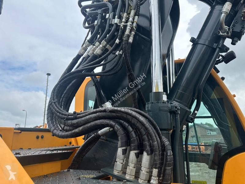 جرافة Hyundai HX 130 ALCR Kettenbagger 76.000...