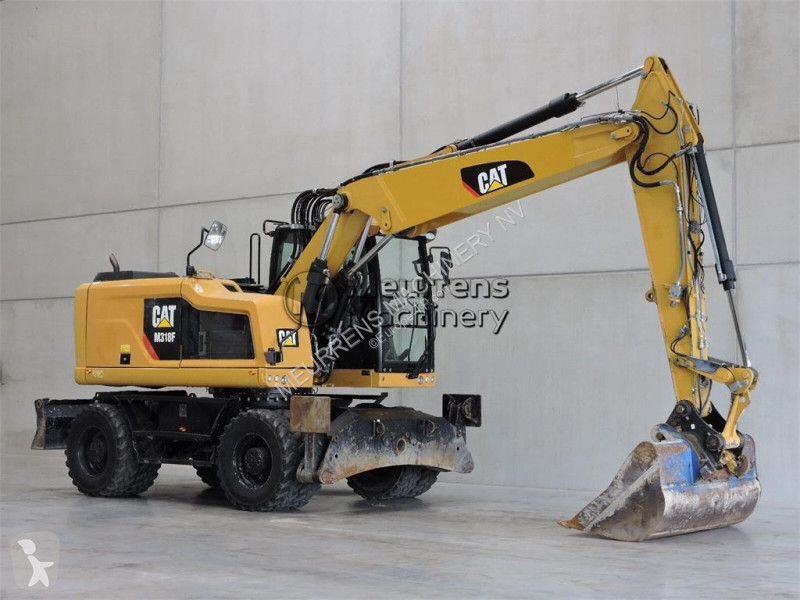جرافة Caterpillar F
