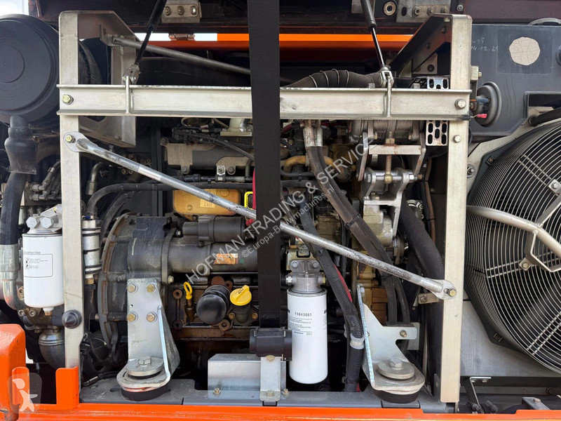 جرافة Liebherr Compact | A/C