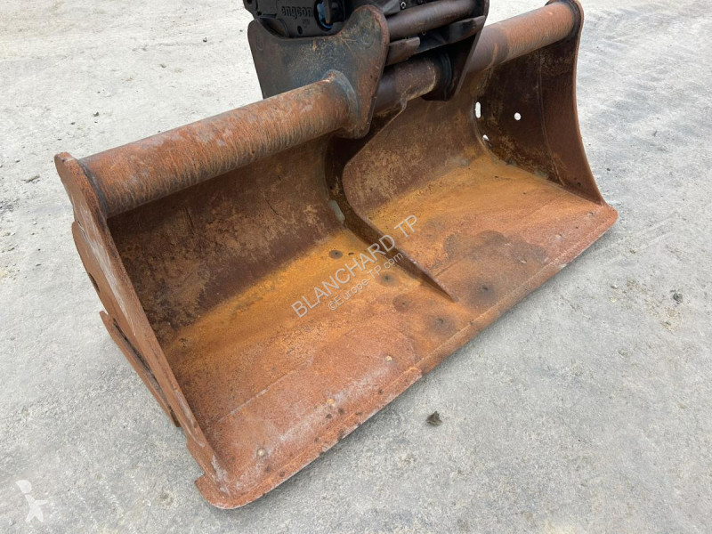 جرافة Doosan 7