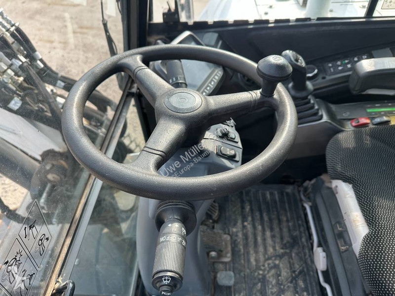 جرافة Bobcat E 57 W Mobilbagger / AC / 44.000 EUR