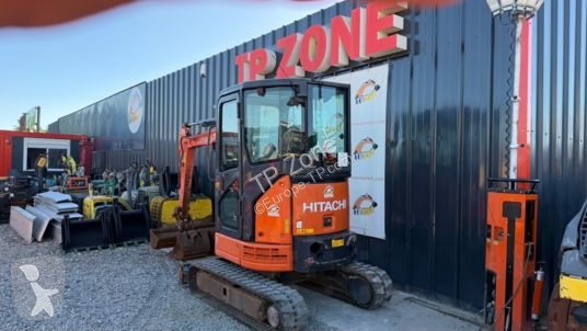 Rýpadlo Hitachi zx26u-5a cr cabine à 22 500 € ht