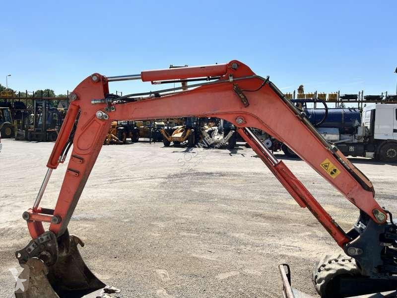 جرافة Kubota