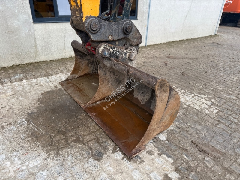 جرافة Hyundai HX 220 L - L - HX 220