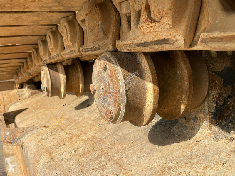 جرافة Komatsu