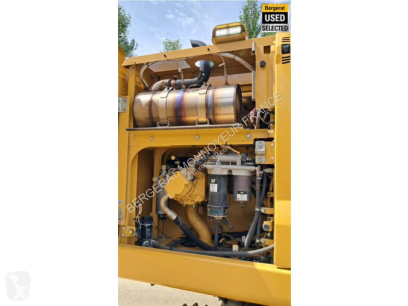 Excavadora Caterpillar 323