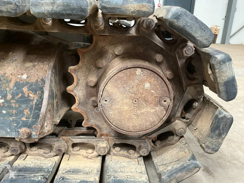Rýpadlo Komatsu MR3