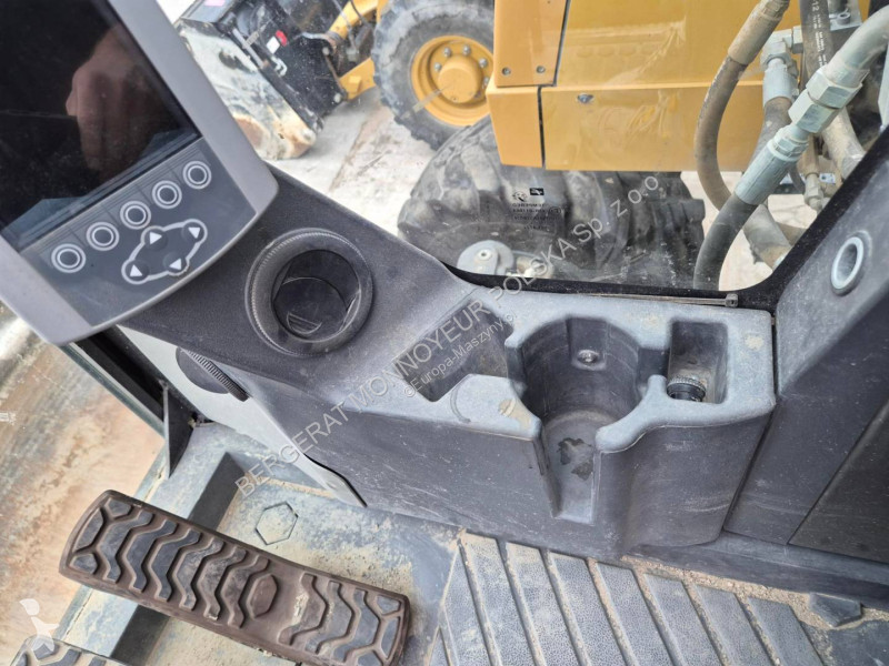 Экскаватор Caterpillar M317F
