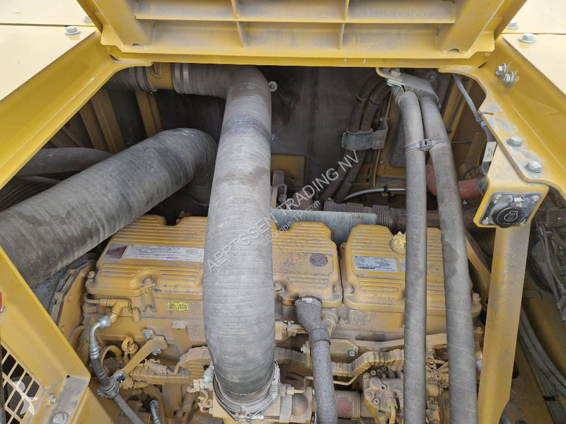 جرافة Caterpillar 395