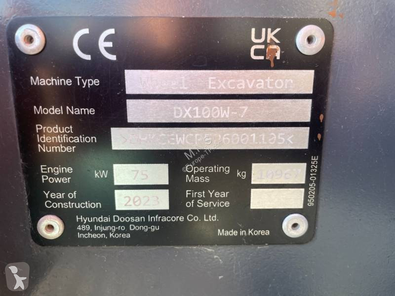 جرافة Doosan DX 100 W 7