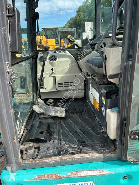 جرافة Kobelco