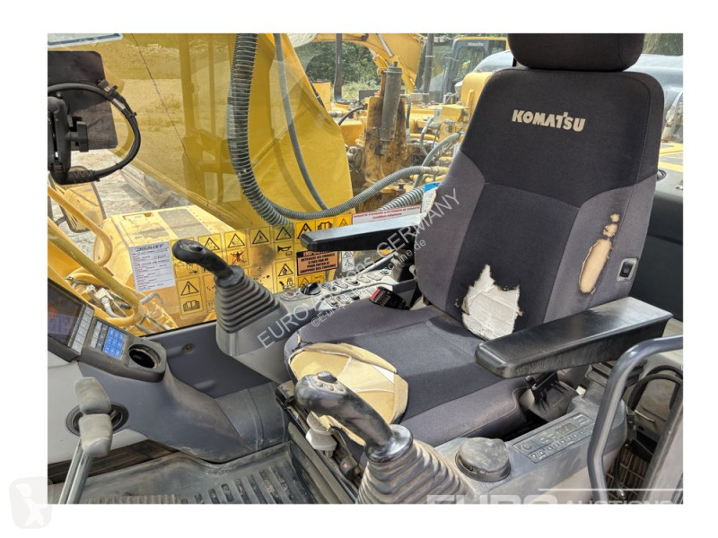 Rýpadlo Komatsu 10