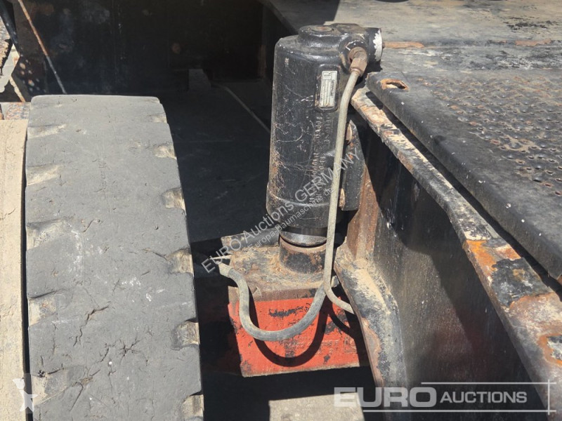 Graafmachine Caterpillar MH3024
