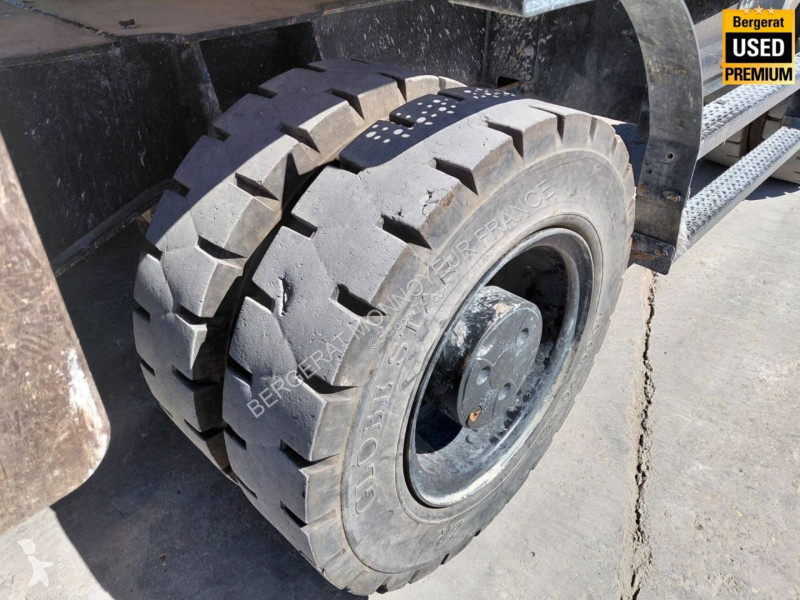 Pelle Caterpillar MH3024