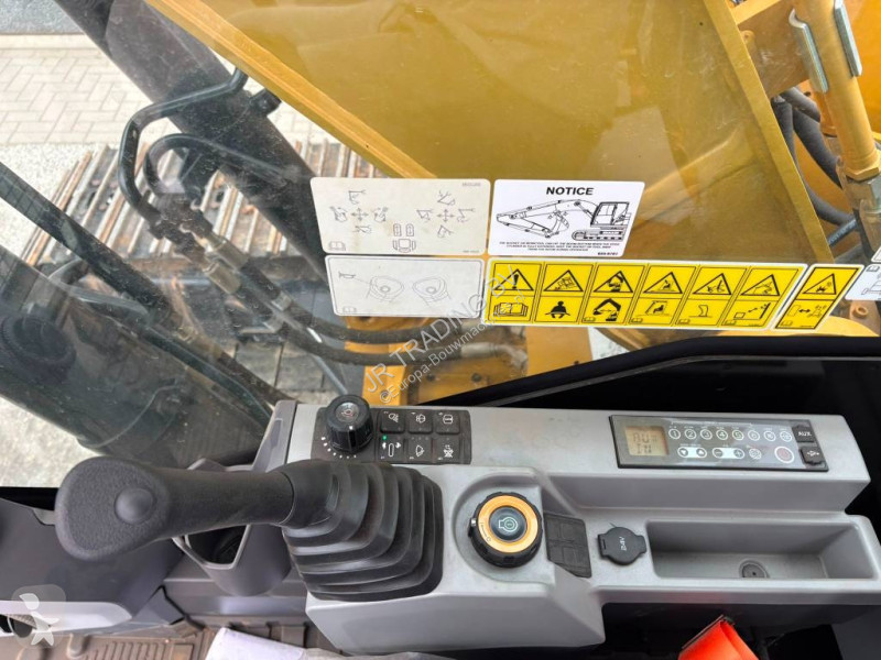 Rýpadlo Caterpillar 321 (New / Non CE + EPA)