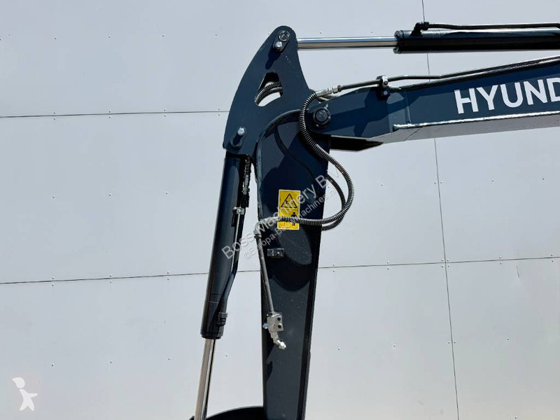 جرافة Hyundai HX60 G - BRAND NEW / Hammer Lines...