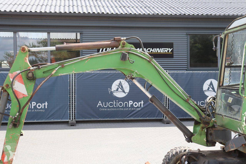 جرافة Neuson 3800 WD
