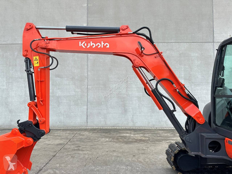 جرافة Kubota KX155-5