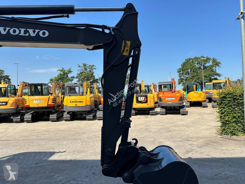 جرافة Volvo D