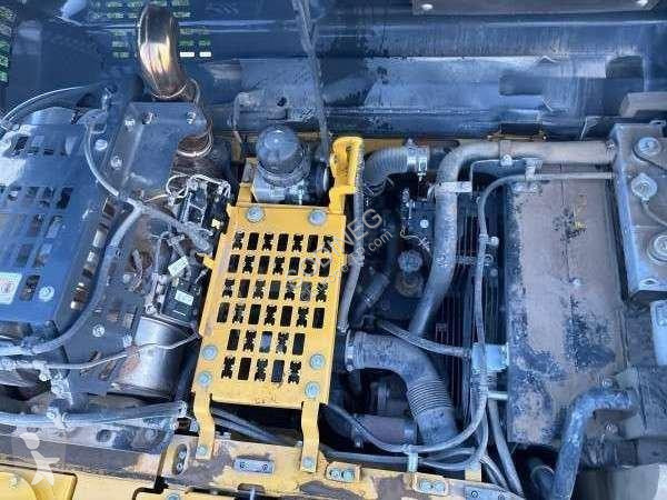 جرافة Komatsu I-11E0