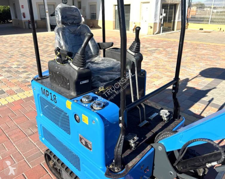 جرافة Kubota Machpro MP 18