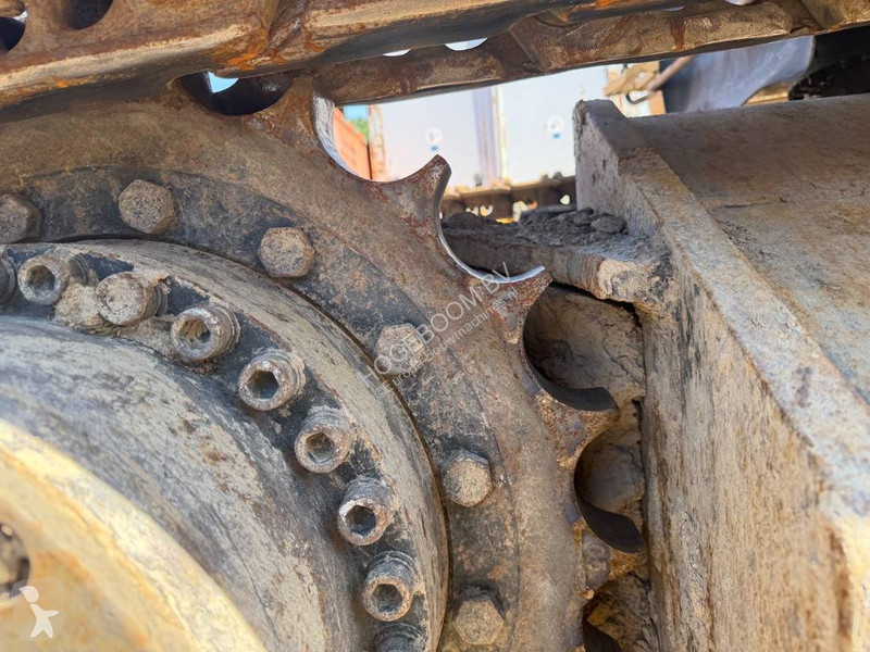 جرافة Caterpillar F L