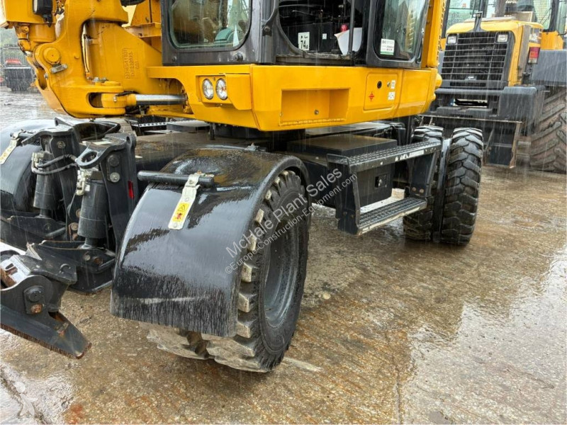 Rýpadlo Komatsu PW 138 MR-11