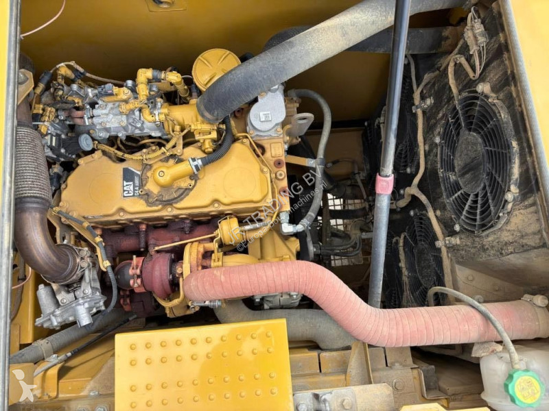 Escavatore Caterpillar 320
