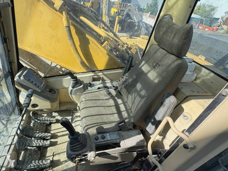 جرافة Caterpillar L UHD Demolition 27M + SHEAR