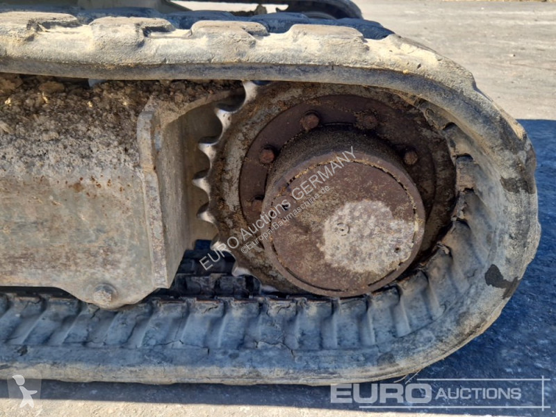 جرافة Volvo ECR25D