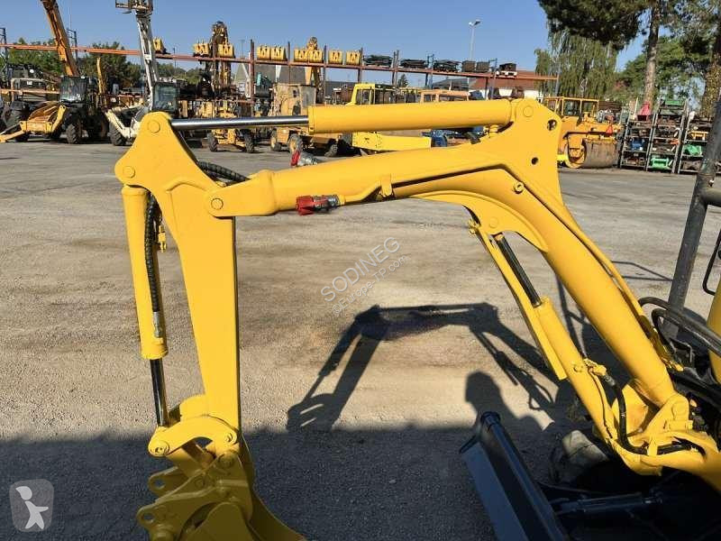 جرافة Komatsu  PC09-1