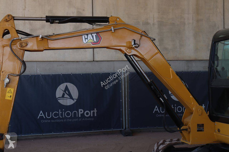 Excavator Caterpillar D