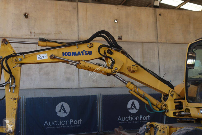 Komatsu 110R excavator