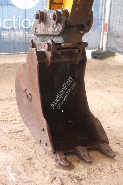 Excavator JCB