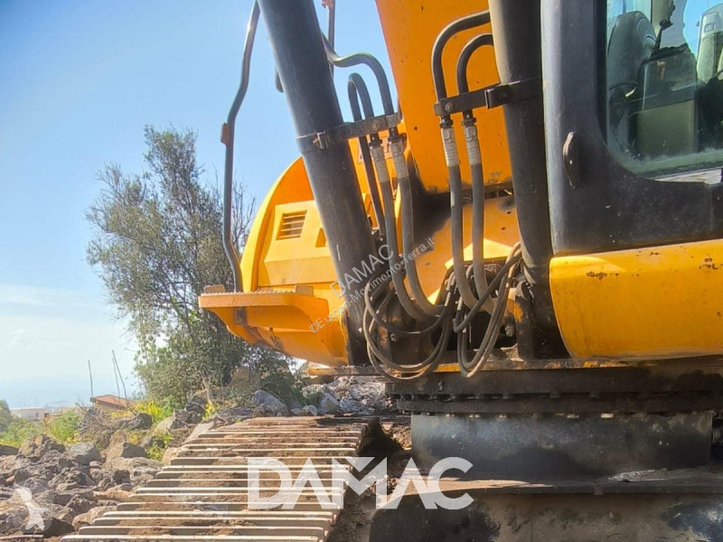 Excavadora JCB JS235HD