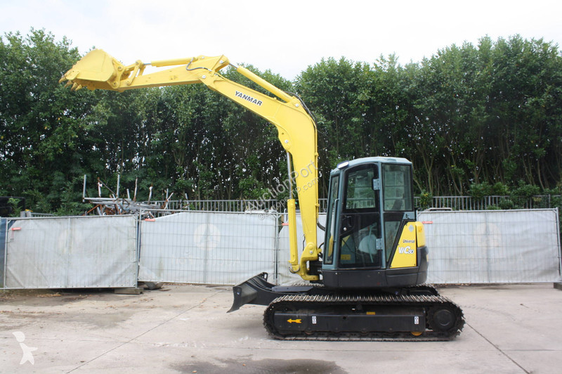 جرافة Yanmar VIO80-1A