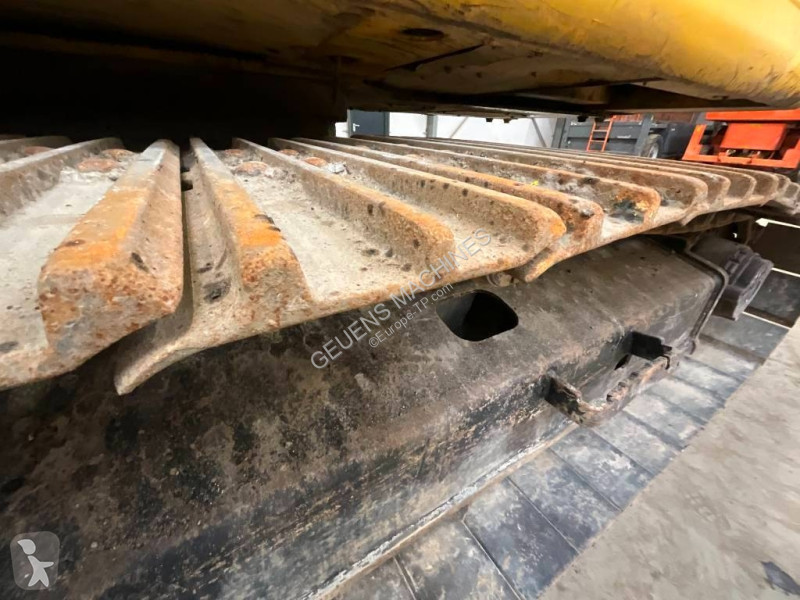 Excavadora New Holland