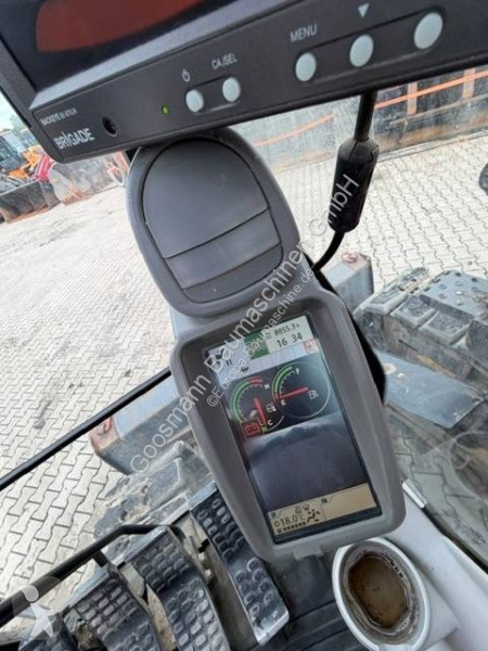 Pelle Hitachi
