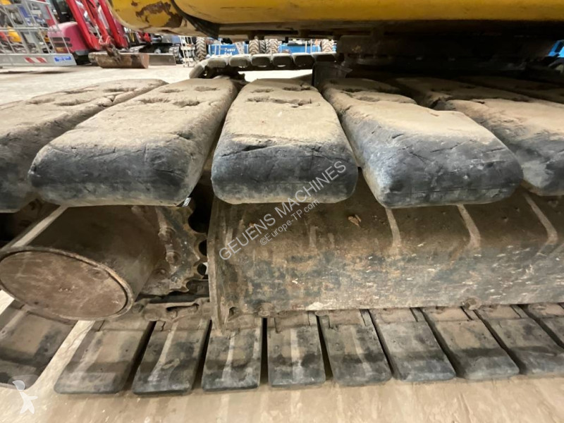 Excavadora Komatsu MR5