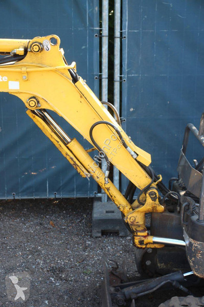 جرافة Yanmar E10SR